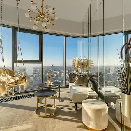 Hanza Tower Gold *