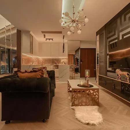 Hanza Tower Gold Apartment