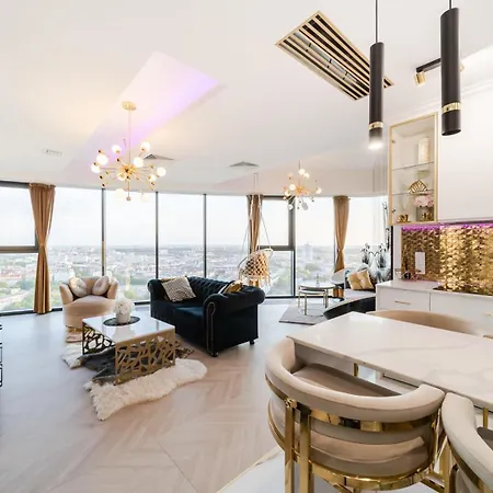 Hanza Tower Gold Apartment