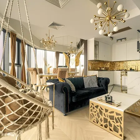Hanza Tower Gold Apartment